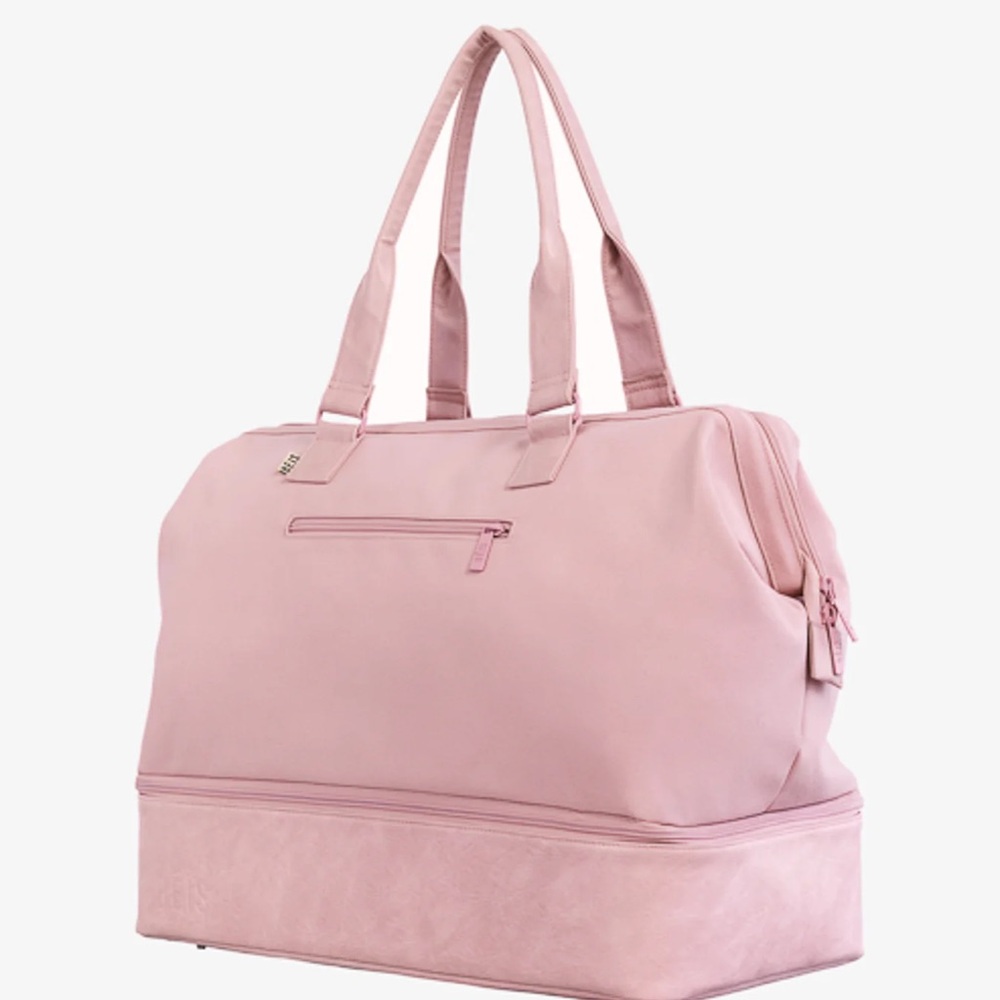 The Weekender bag. Used a few times just like new